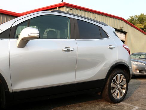 Used 2019 Buick Encore Preferred w/ Safety Package image 8