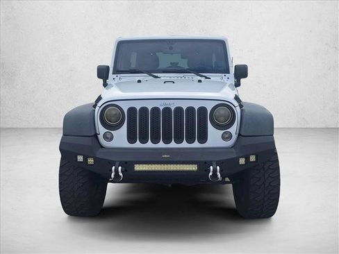 Used 2018 Jeep Wrangler Unlimited Sport w/ Connectivity Group AWD/4WD image 2