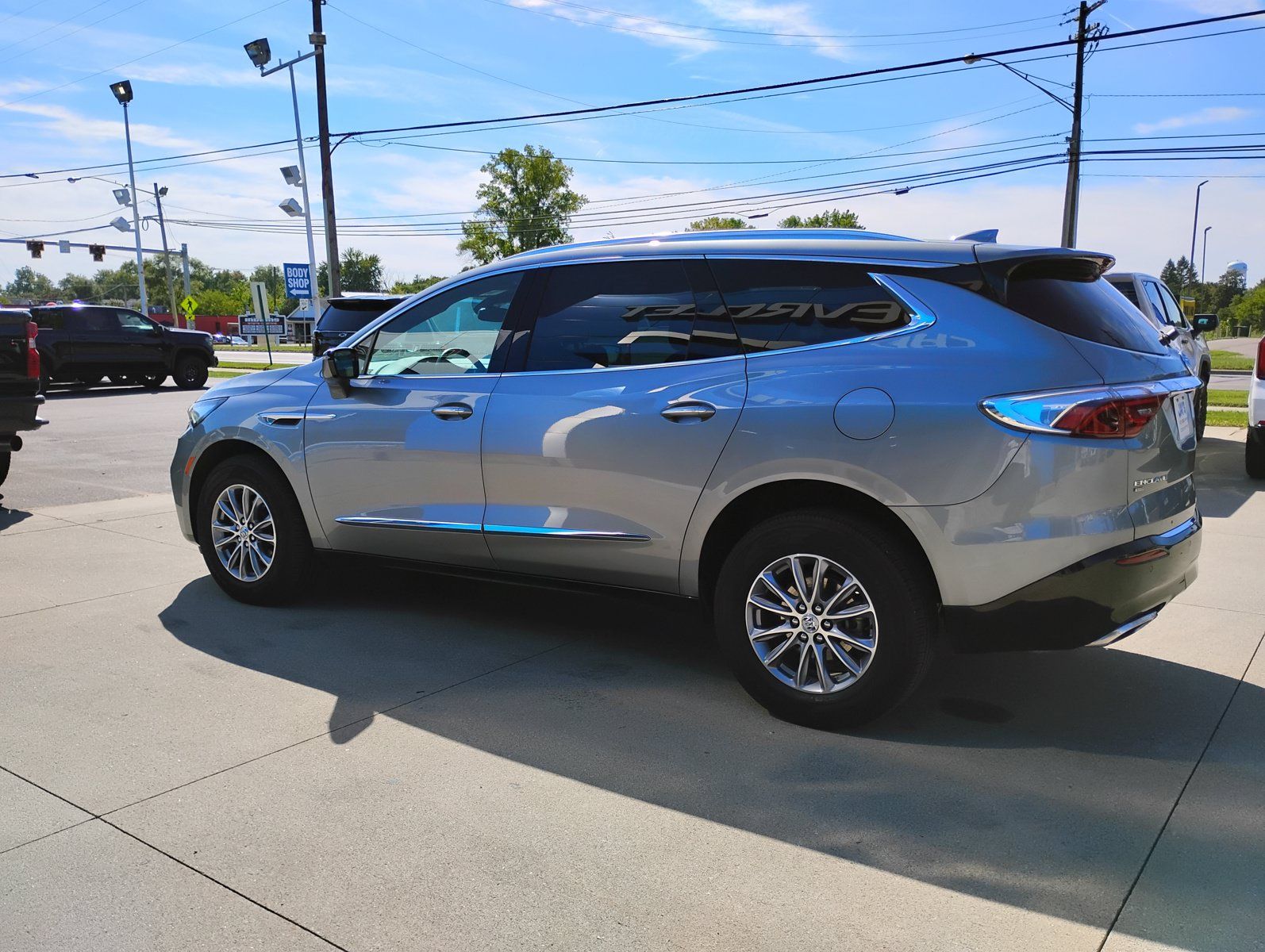Used 2024 Buick Enclave Essence w/ Trailering Package, 5000 lbs. AWD/4WD image 11