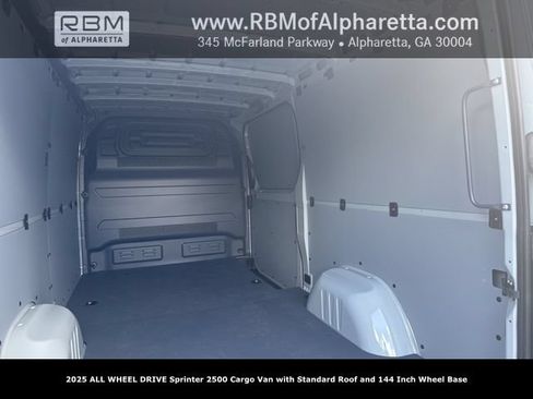 New 2025 Mercedes-Benz Sprinter 2500 image 34