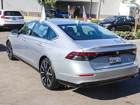 Used 2023 Honda Accord Touring image 7