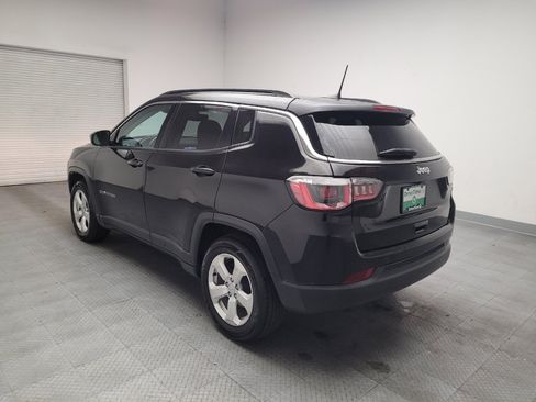 Used 2018 Jeep Compass Latitude w/ Popular Equipment Group FWD image 5