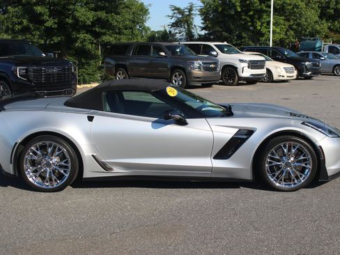 Used 2019 Chevrolet Corvette Z06 RWD image 8