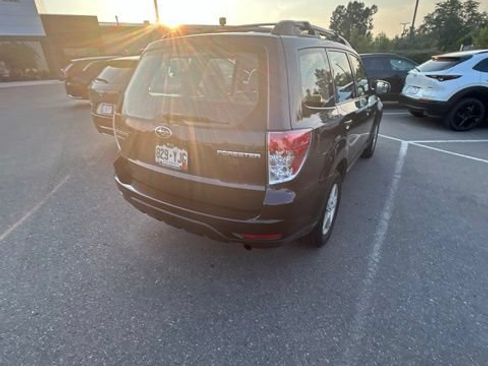 Used 2012 Subaru Forester 2.5X w/ Alloy Wheel Pkg AWD/4WD image 4