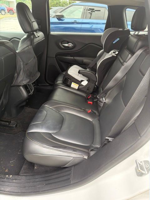 Used 2015 Jeep Cherokee Limited AWD/4WD image 10
