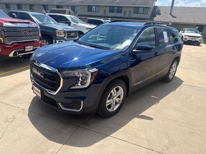 Used 2022 GMC Terrain SLE w/ Driver Convenience Package