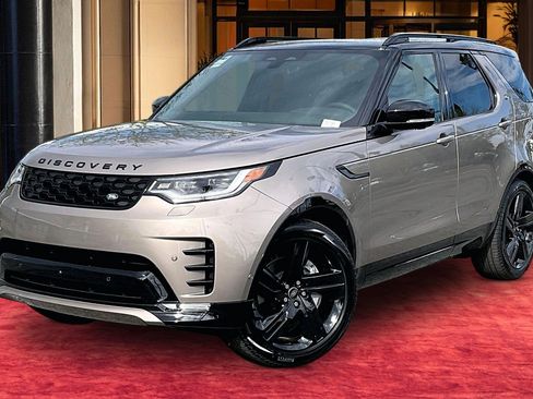 New 2026 Land Rover Discovery Dynamic SE AWD/4WD image 1