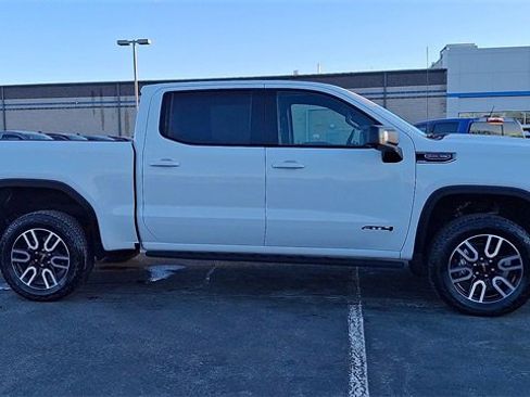 Certified 2025 GMC Sierra 1500 AT4 w/ AT4 Premium Package image 9