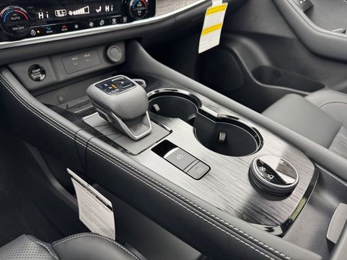 New 2026 Nissan Rogue Platinum w/ Platinum Premium Package AWD/4WD image 21