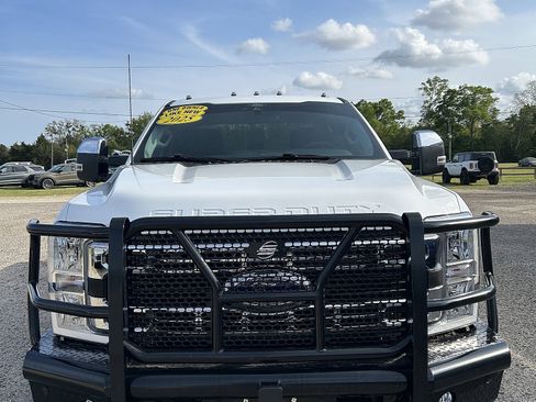 Used 2025 Ford F350 XLT AWD/4WD image 2