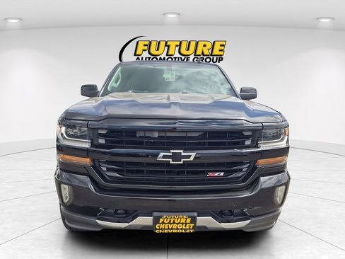 Used 2017 Chevrolet Silverado 1500 LT w/ All Star Edition AWD/4WD image 2