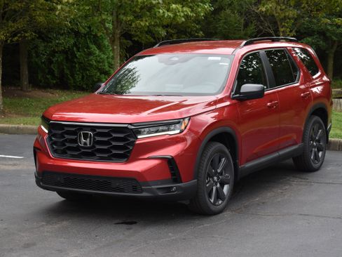 New 2025 Honda Pilot Sport image 3