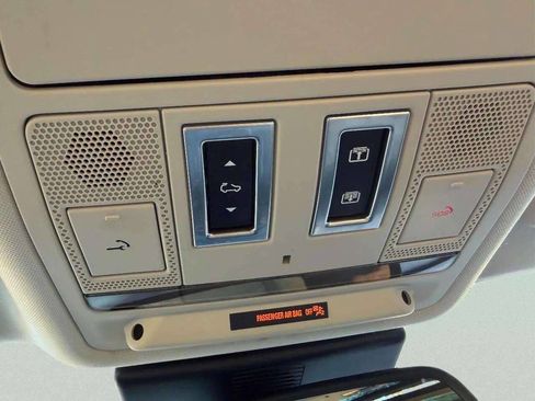 Used 2017 Jaguar F-PACE Prestige image 26