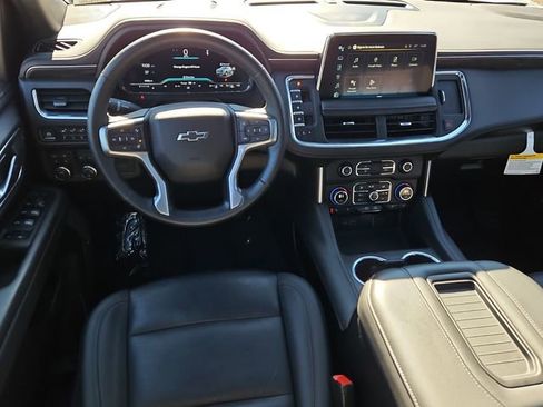 Used 2024 Chevrolet Tahoe Z71 w/ Luxury Package image 12