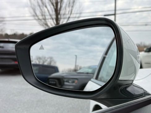 Used 2021 MAZDA MAZDA3 s image 11