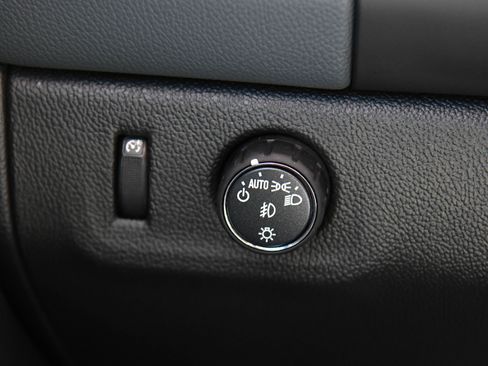 Used 2020 Chevrolet Colorado Z71 image 31