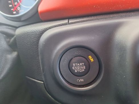 Used 2018 Jeep Wrangler Unlimited Rubicon AWD/4WD image 25