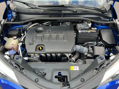 Used 2020 Toyota C-HR LE image 18