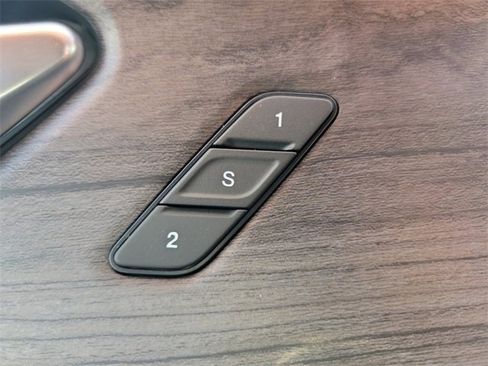 Used 2023 Jeep Grand Cherokee 4WD 4xe w/ Luxury Tech Group II image 21