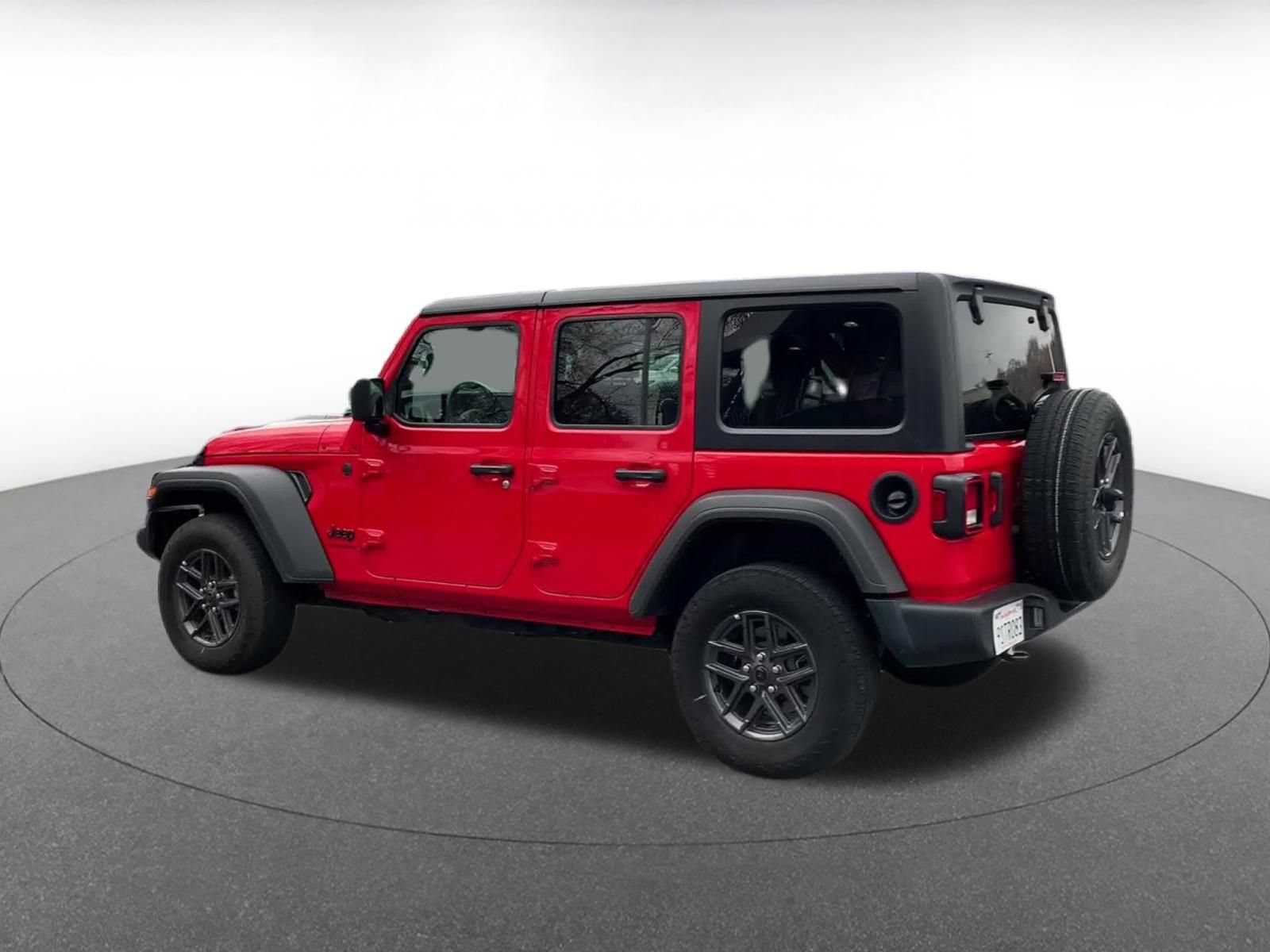 Used 2025 Jeep Wrangler Unlimited Sport AWD/4WD image 9