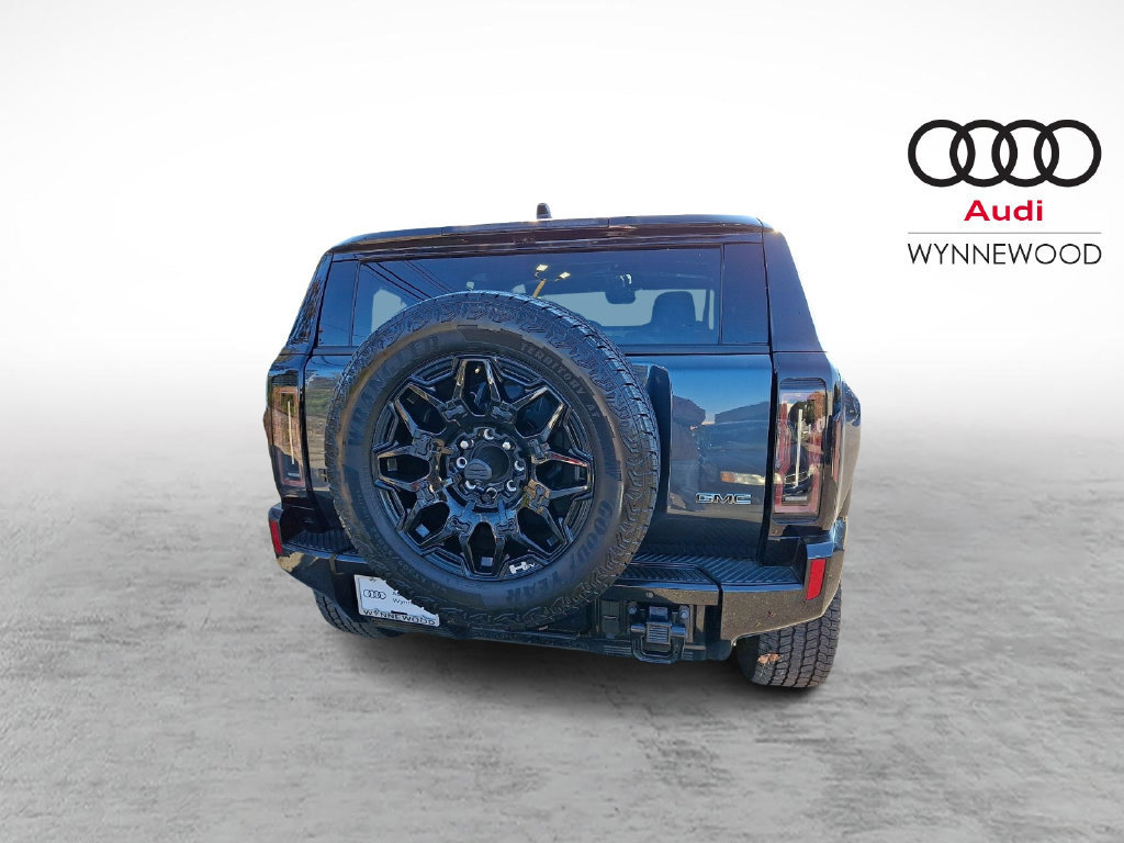 Used 2026 GMC Hummer EV SUV w/ LPO, Dark Essentials Package AWD/4WD image 5