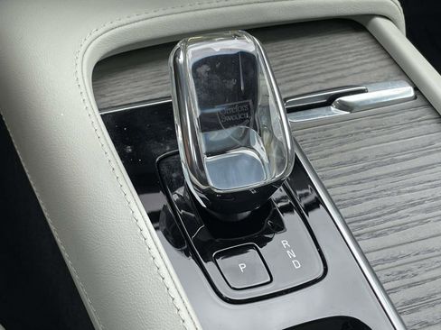 Certified 2023 Volvo XC90 B6 Ultimate w/ Lounge Package AWD/4WD image 29