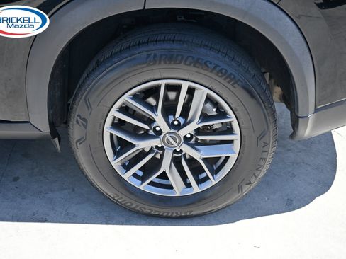 Used 2023 Nissan Rogue S FWD image 35