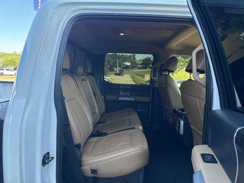 Certified 2022 Ford F350 Lariat w/ Lariat Value Package RWD image 9