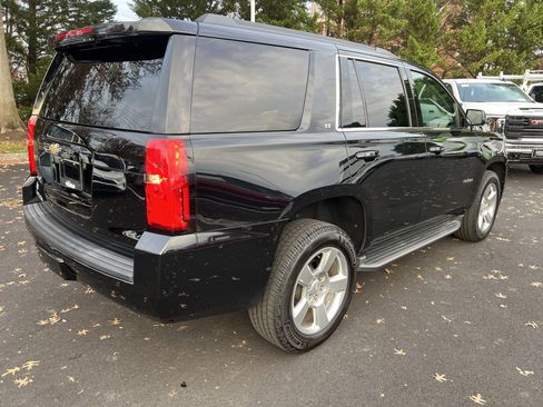 Used 2017 Chevrolet Tahoe LT w/ Luxury Package image 10