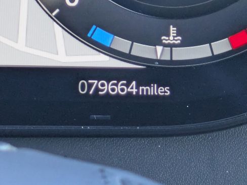 Used 2023 Land Rover Range Rover SE image 11