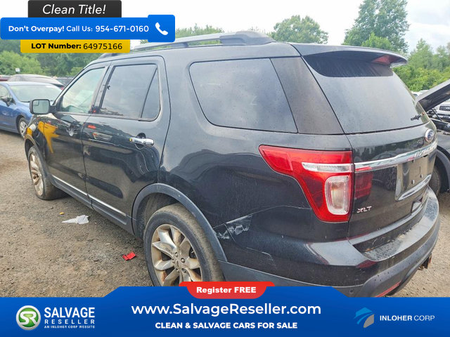 Used 2014 Ford Explorer XLT w/ Equipment Group 202A AWD/4WD image 3