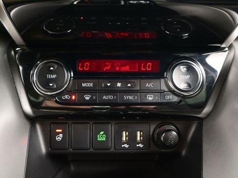 Used 2022 Mitsubishi Eclipse Cross SEL AWD/4WD image 19