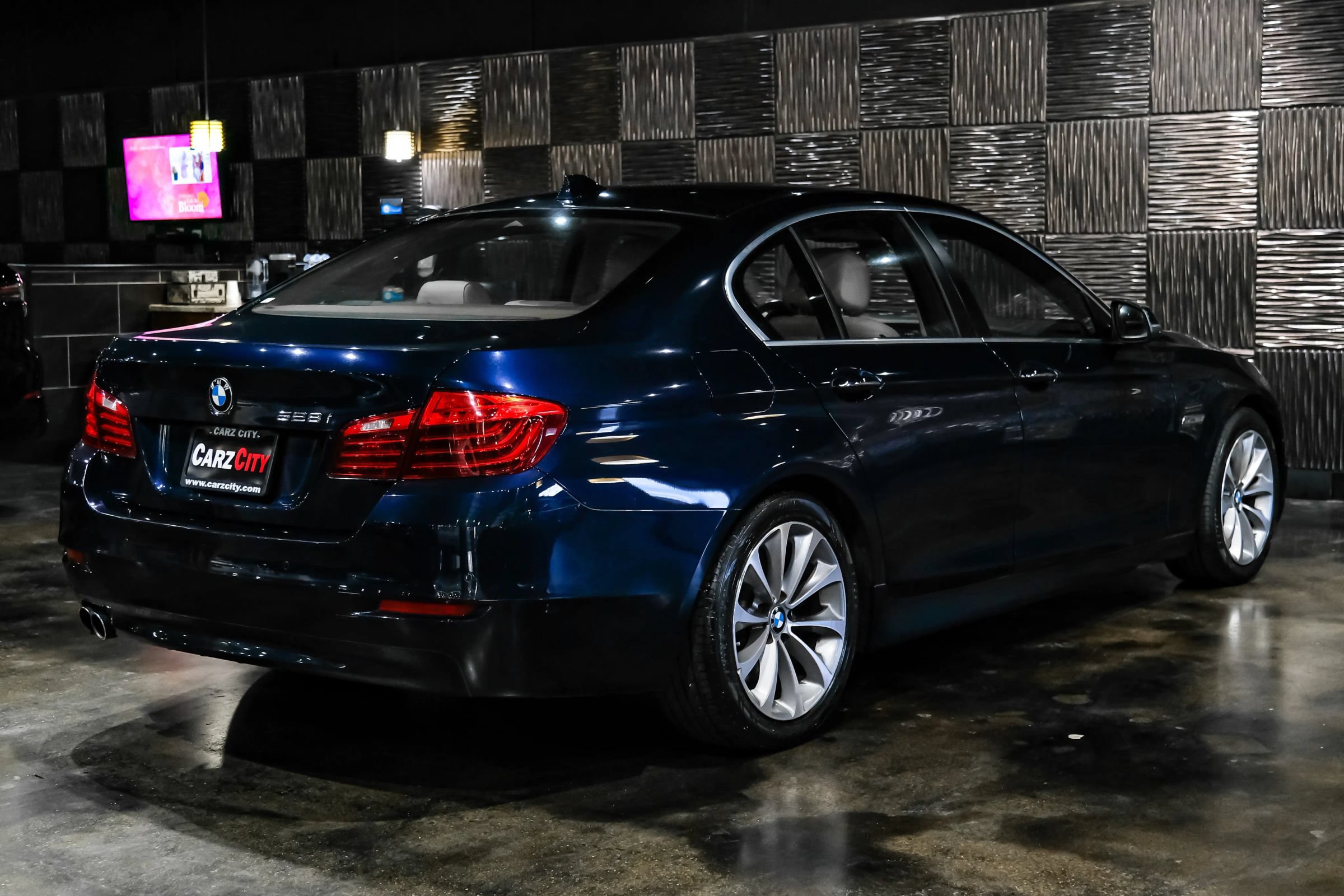 Used 2016 BMW 528i Sedan RWD image 8