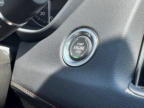 Used 2019 Cadillac XT4 Sport AWD/4WD image 34