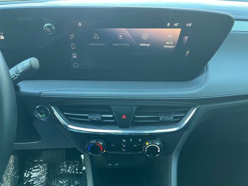 Used 2025 Buick Encore GX Preferred image 18