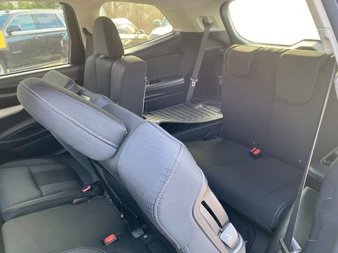 Used 2022 Subaru Ascent Premium w/ Convenience Package image 26