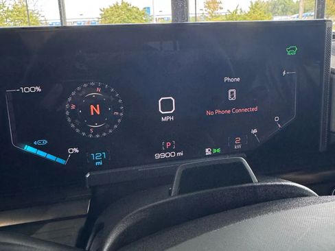 Used 2024 GMC Hummer EV 2X w/ LPO, Illumination Package image 33