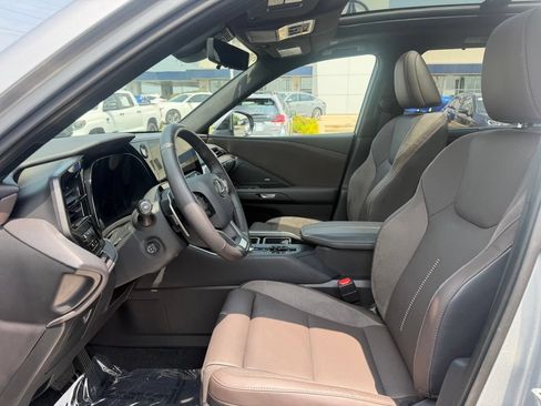 Used 2025 Lexus TX 350 AWD w/ Technology Package image 7