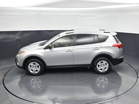 Used 2013 Toyota RAV4 LE FWD image 40