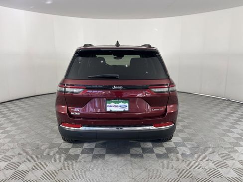 Used 2023 Jeep Grand Cherokee Laredo image 6