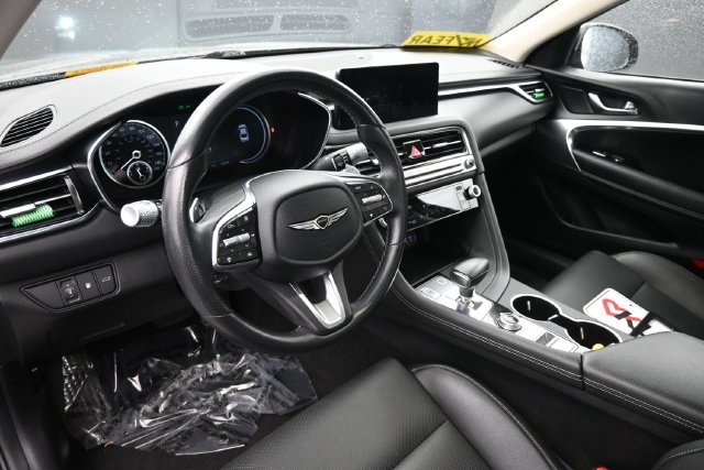 Used 2025 Genesis G70 2.5T AWD/4WD image 18