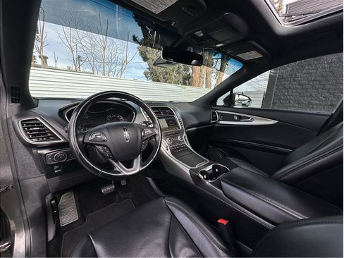 Used 2018 Lincoln MKX Reserve image 2
