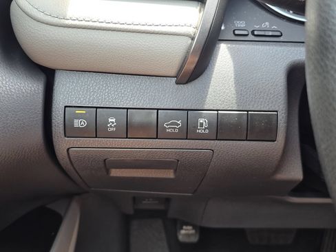 Used 2022 Toyota Camry LE w/ Convenience Package FWD image 21