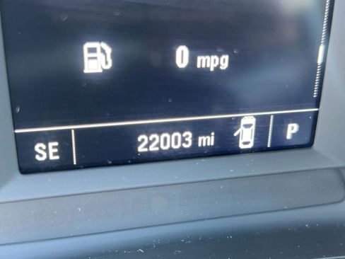 Certified 2024 Chevrolet Trax LS w/ LS Convenience Package image 18