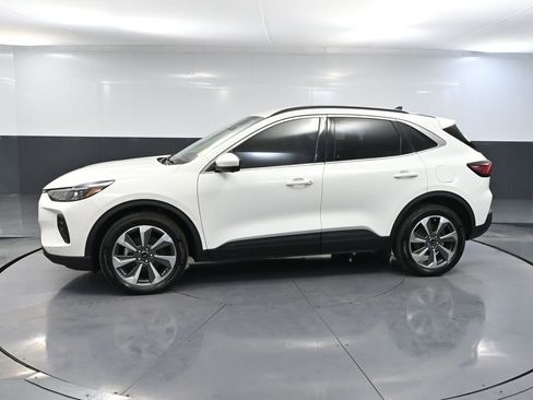 Used 2024 Ford Escape Platinum image 11