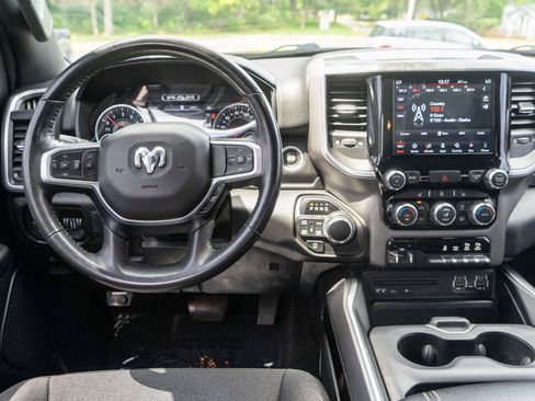 Used 2019 RAM 1500 Big Horn AWD/4WD image 14