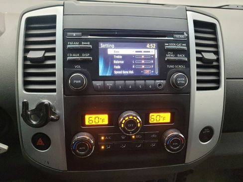 Used 2014 Nissan Frontier SV w/ SV Value Truck Package RWD image 25