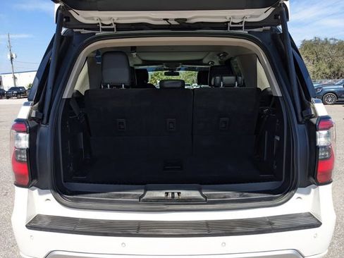 Used 2018 Ford Expedition Platinum image 13