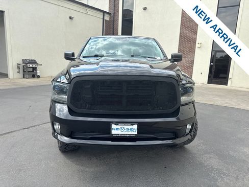 Used 2015 RAM 1500 Express AWD/4WD image 2