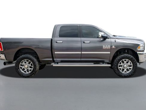 Used 2014 RAM 2500 Laramie w/ Convenience Group image 5